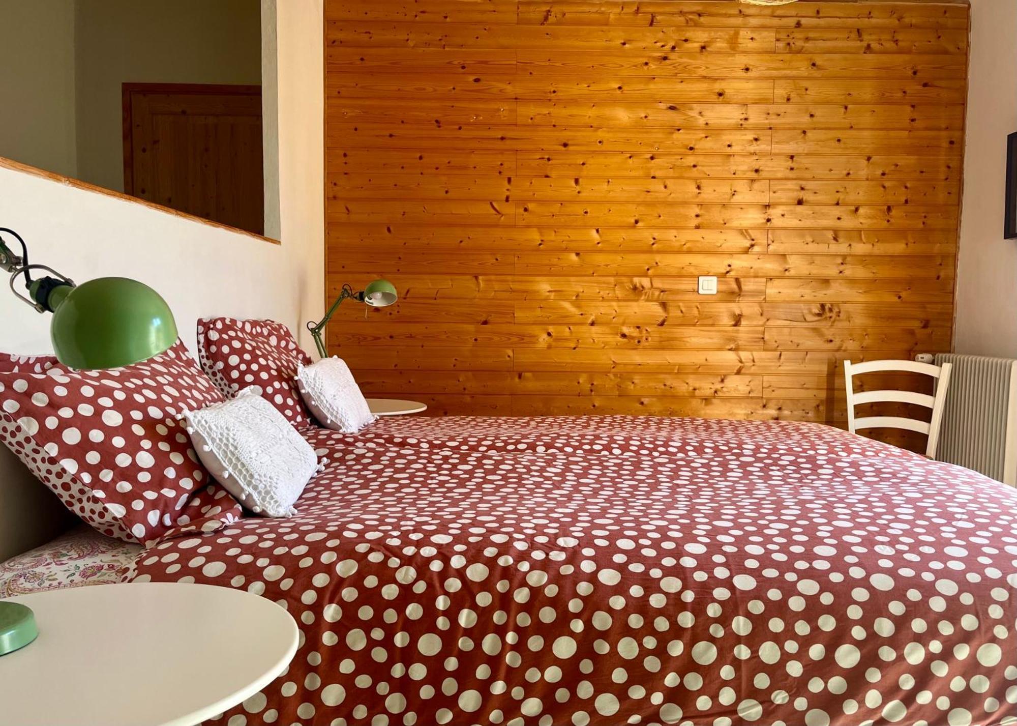 La Perle Des Montagnes - Bed And Breakfast - Chambre D Hote แวร์เนต์-เลส์-บานส์ ภายนอก รูปภาพ